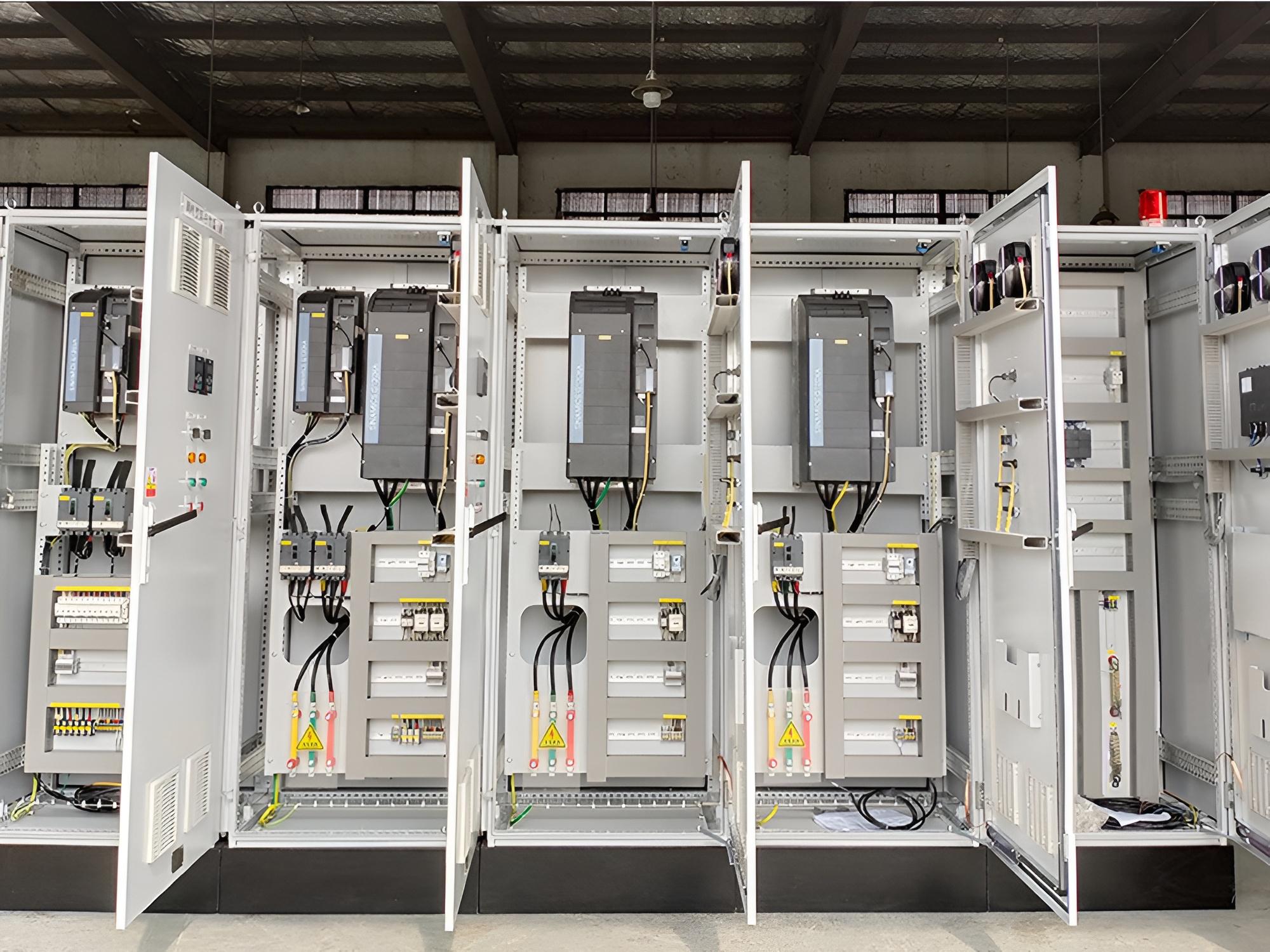 ?西門子品牌開關(guān)柜-抽屜式配電柜廠家 ?西門子品牌開關(guān)柜-抽屜式配電柜廠家